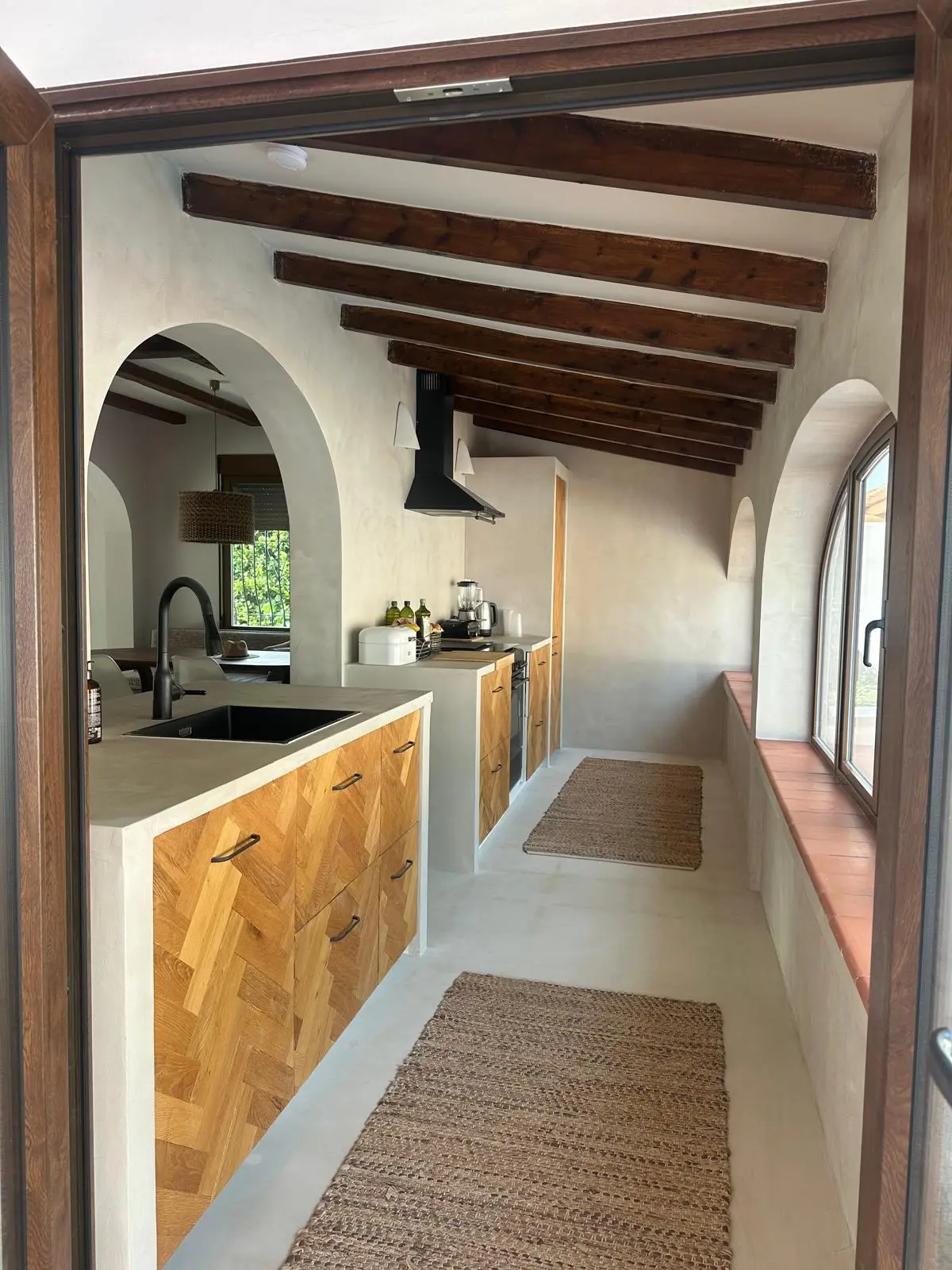 Cocina, Muebles y Suelos de Microcemento Arena